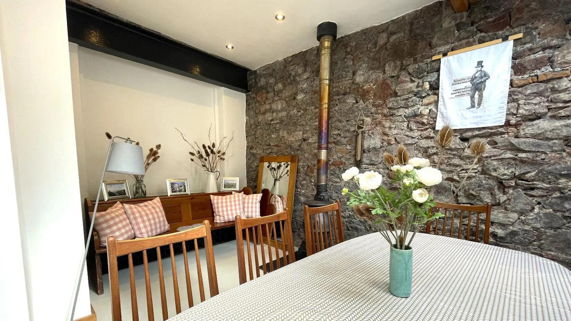 Harmonious Home In The Heart Of Clifton Village Bristol Holiday home